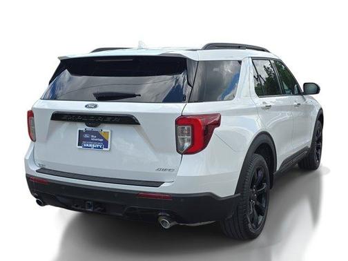 White Metallic 2024 Ford Explorer ST-Line