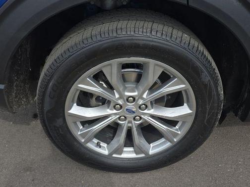 Blue Metallic 2023 Ford Explorer XLT