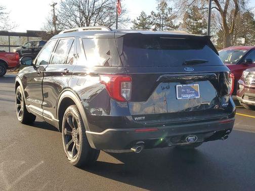 2024 Ford Explorer ST-Line