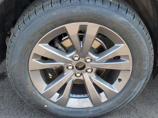 Black Metallic 2025 Ford Explorer Active