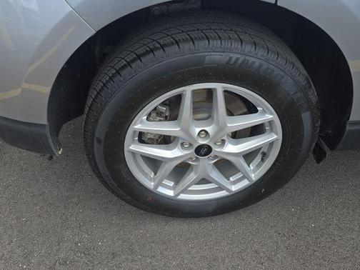 Silver Metallic 2024 Ford Edge SEL