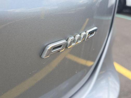 Silver Metallic 2024 Ford Edge SEL