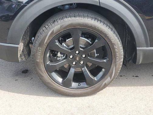 Black Metallic 2024 Ford Explorer ST-Line