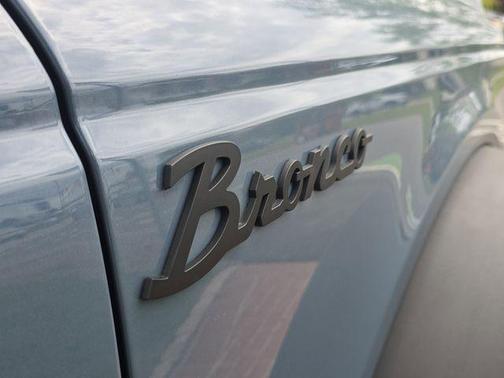 Azure Gray Metallic 2023 Ford Bronco Black Diamond