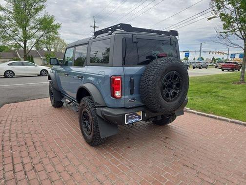 Azure Gray Metallic 2023 Ford Bronco Black Diamond