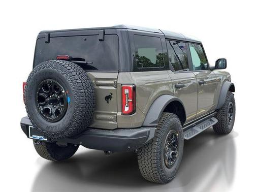 Gray 2026 Ford Bronco Badlands
