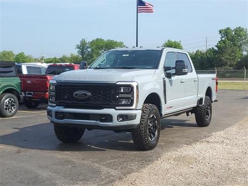 2025 Ford F-350 Lariat Super Duty