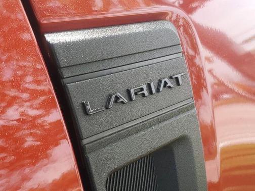 Chili Pepper Red 2024 Ford Maverick Lariat