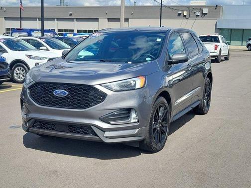 Gray Metallic 2024 Ford Edge ST Line
