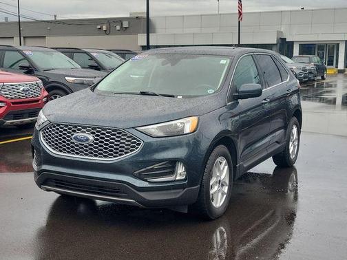 Blue Metallic 2023 Ford Edge SEL