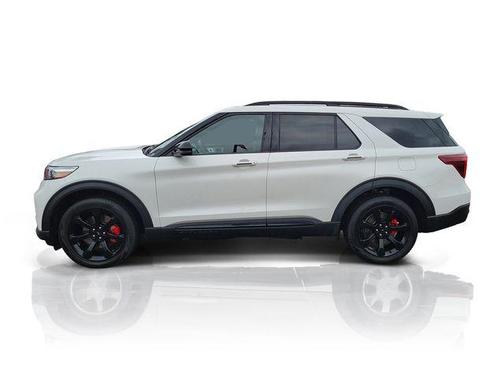 White Metallic 2024 Ford Explorer ST