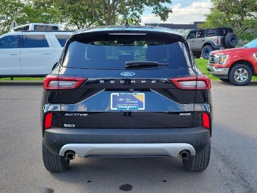 Black Metallic 2024 Ford Escape Active