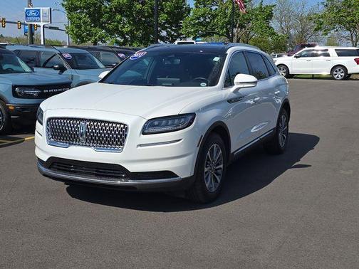 White Metallic 2022 Lincoln Nautilus Reserve