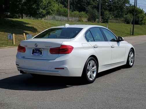 2016 BMW 328 i