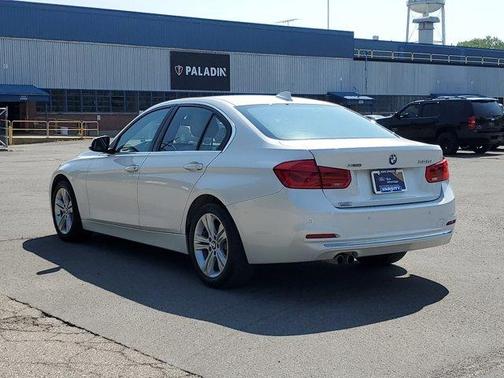 2016 BMW 328 i