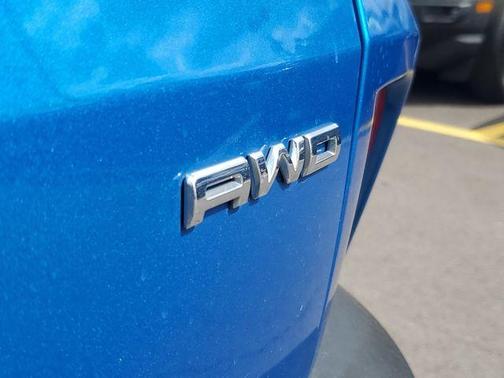 Blue Metallic 2021 Ford Escape SE