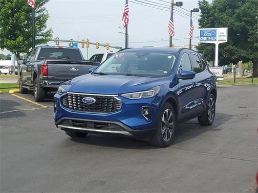 2023 Ford Escape Platinum