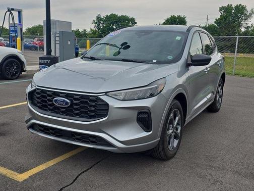 Silver Metallic 2024 Ford Escape ST-Line