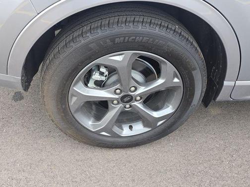Silver Metallic 2024 Ford Escape ST-Line