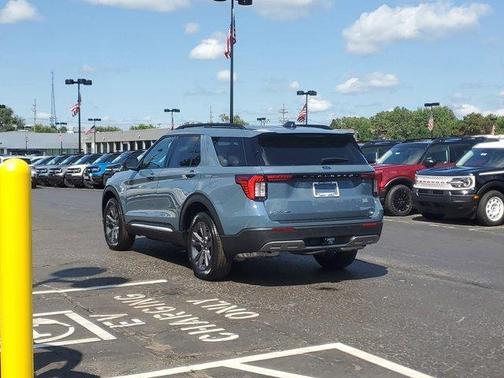 Vapor Blue 2026 Ford Explorer Active