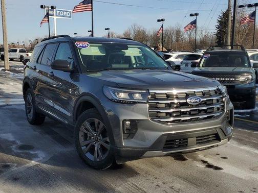 2025 Ford Explorer Active