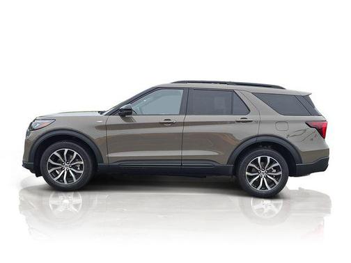Gray 2027 Ford Explorer ST-Line