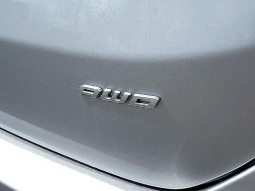 Silver Metallic 2024 Ford Edge SEL