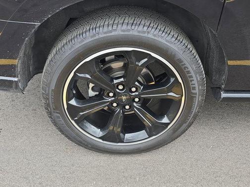 Black Metallic 2022 Ford Expedition Max Limited