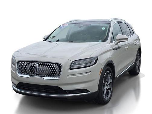 Pearl Metallic 2022 Lincoln Nautilus Reserve