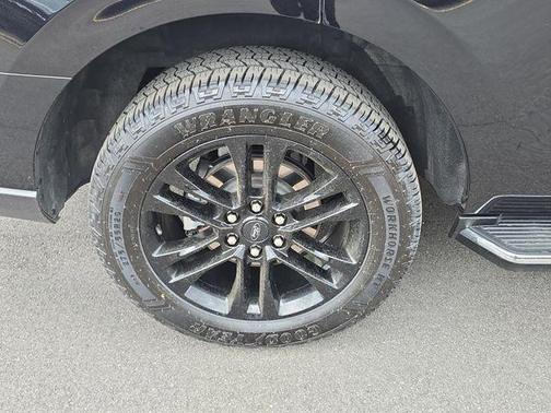 Black Metallic 2023 Ford Expedition XLT