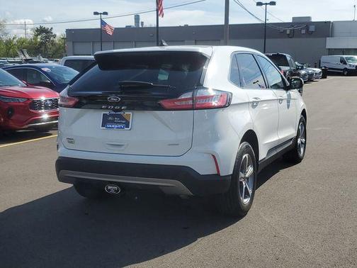 Oxford White 2023 Ford Edge SEL