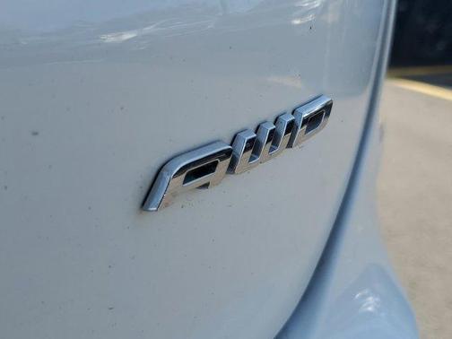 Oxford White 2023 Ford Edge SEL