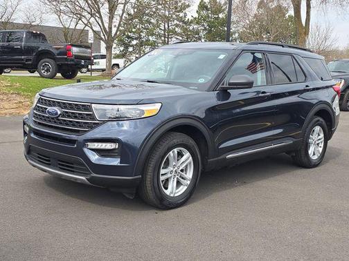 Stone Blue Metallic 2024 Ford Explorer XLT