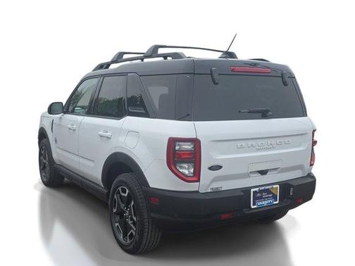 Oxford White 2023 Ford Bronco Sport Outer Banks