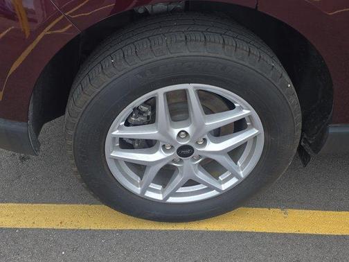 Burgundy 2023 Ford Edge SEL