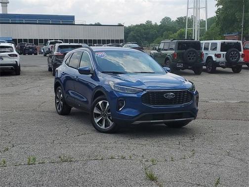 2023 Ford Escape Platinum