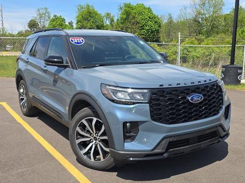 Vapor Blue 2025 Ford Explorer ST-Line