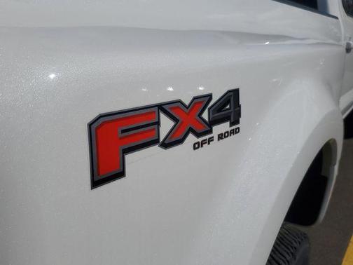 White Metallic 2026 Ford F-350 Platinum