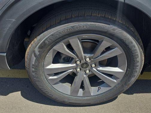 Gray Metallic 2023 Ford Explorer XLT