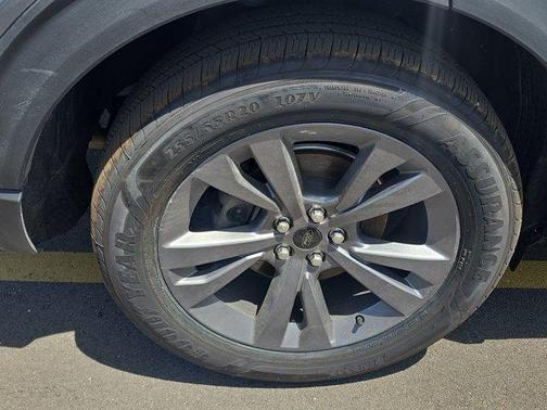 Gray Metallic 2023 Ford Explorer XLT