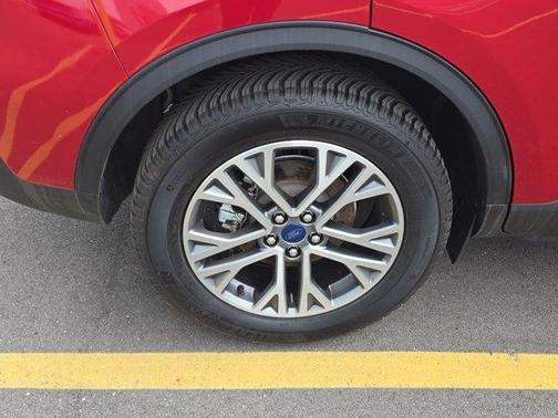 Red Metallic 2022 Ford Escape SEL