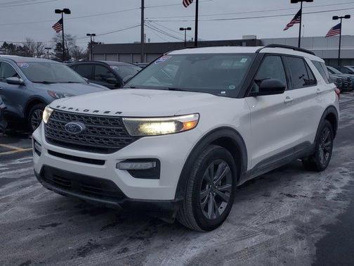 2023 Ford Explorer XLT