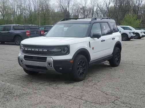 Oxford White 2026 Ford Bronco Sport Badlands