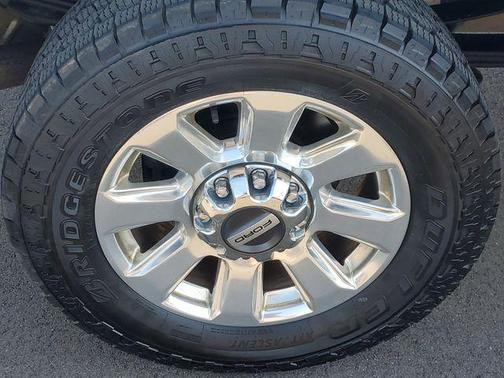 White Metallic 2022 Ford F-350 Platinum