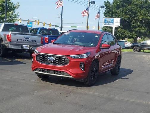 2023 Ford Escape ST-Line Elite