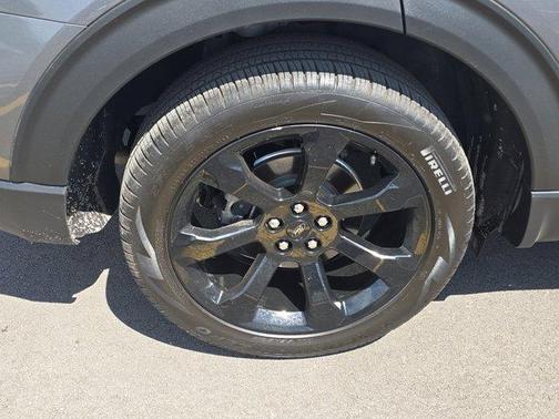 Gray Metallic 2024 Ford Explorer ST-Line