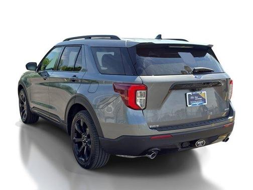 Gray Metallic 2024 Ford Explorer ST-Line
