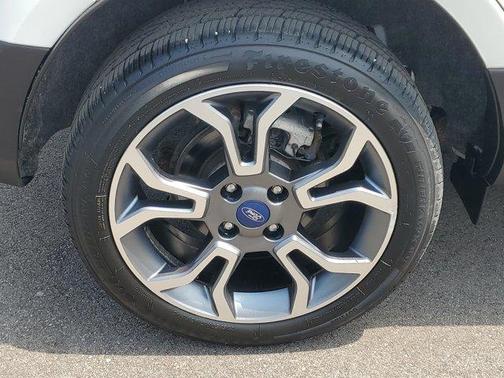 Diamond White 2018 Ford EcoSport SES