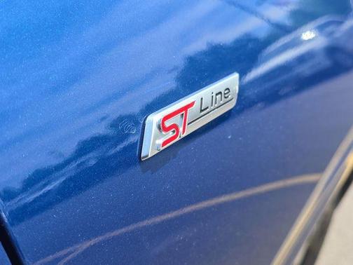 Blue Metallic 2023 Ford Escape ST-Line Select