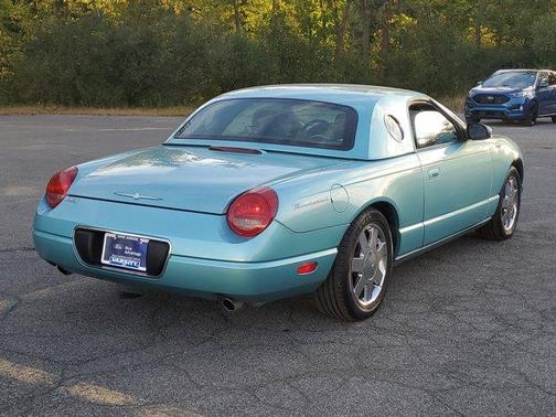 2002 Ford Thunderbird 